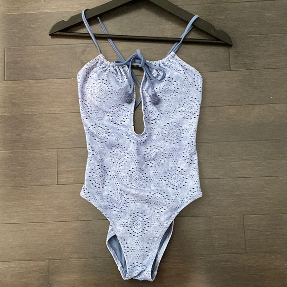 Aerie one piece swimsuit - Picture 1 of 3